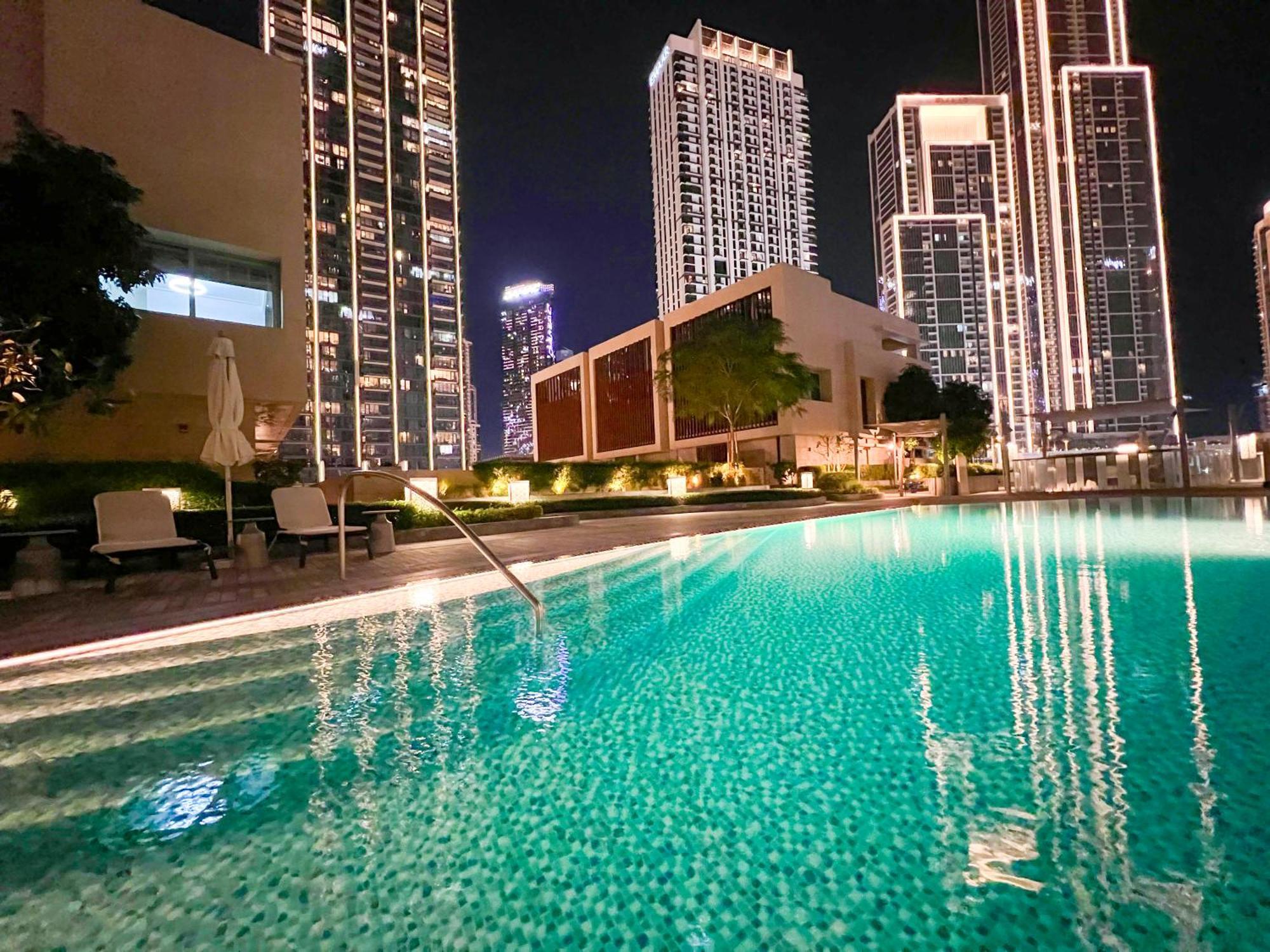 Downtown Luxury - Stunning Burj Khalifa & Sea View - 5 Minutes Walk To Dubai Mall エクステリア 写真