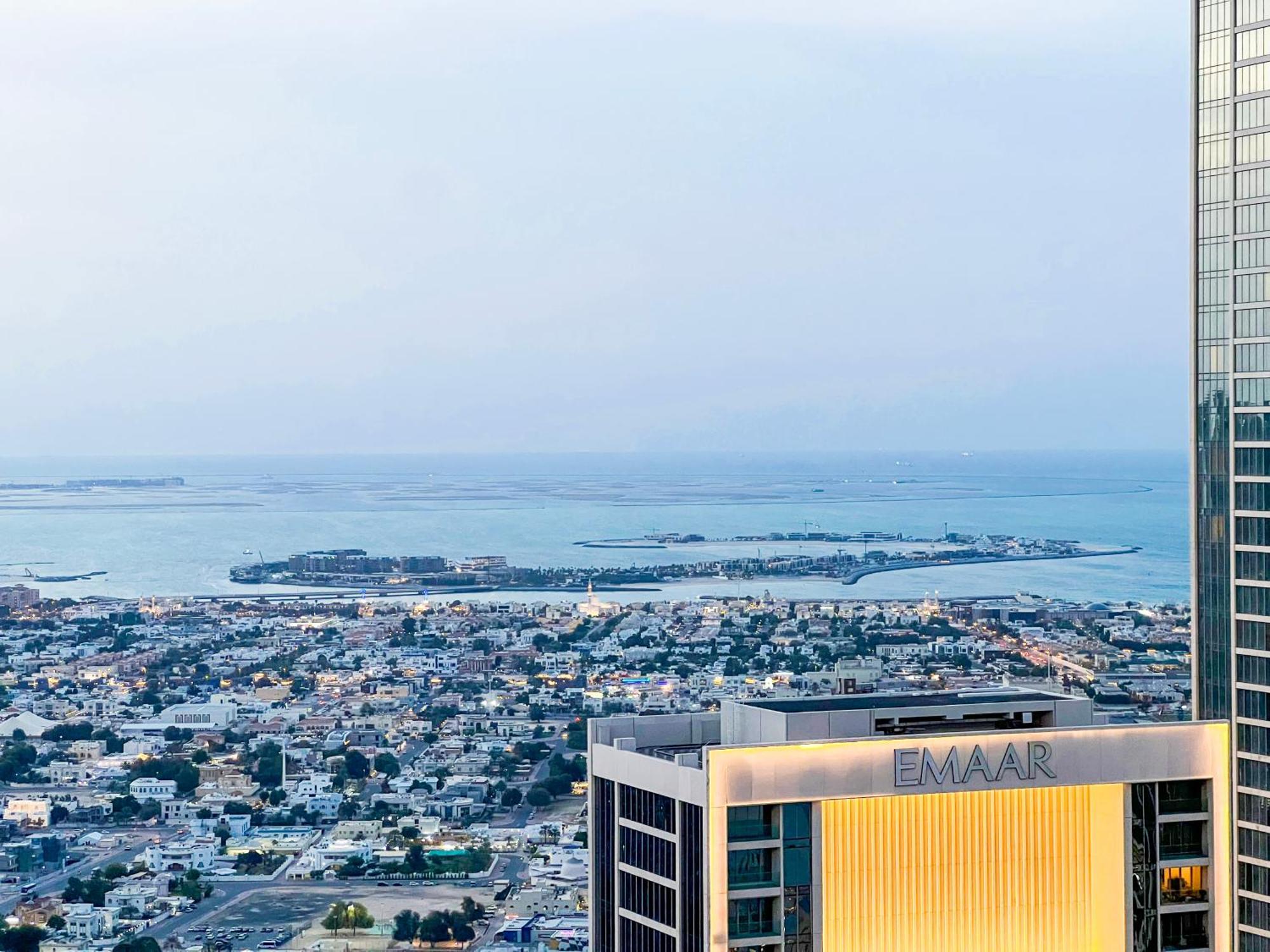 Downtown Luxury - Stunning Burj Khalifa & Sea View - 5 Minutes Walk To Dubai Mall エクステリア 写真