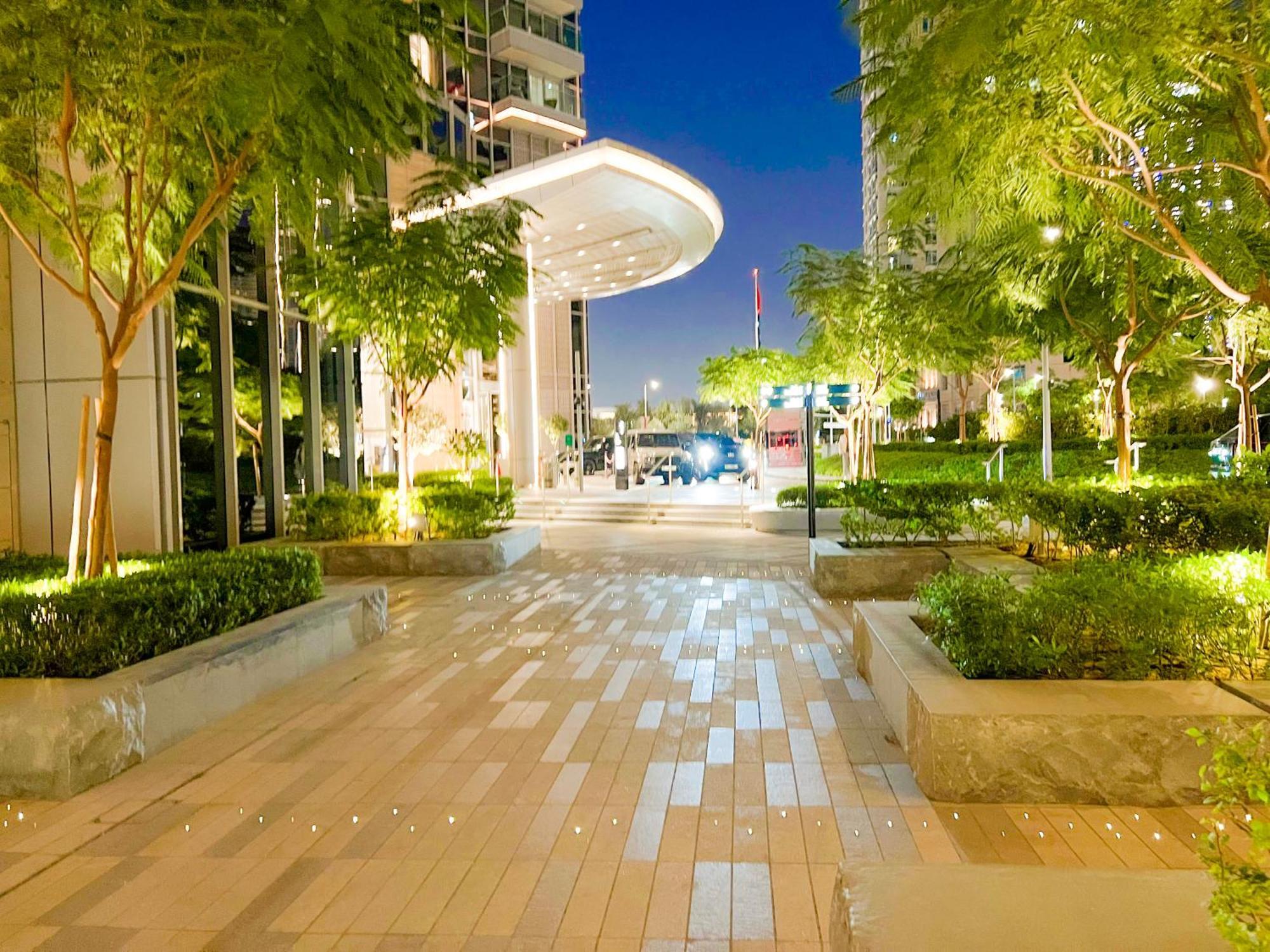 Downtown Luxury - Stunning Burj Khalifa & Sea View - 5 Minutes Walk To Dubai Mall エクステリア 写真