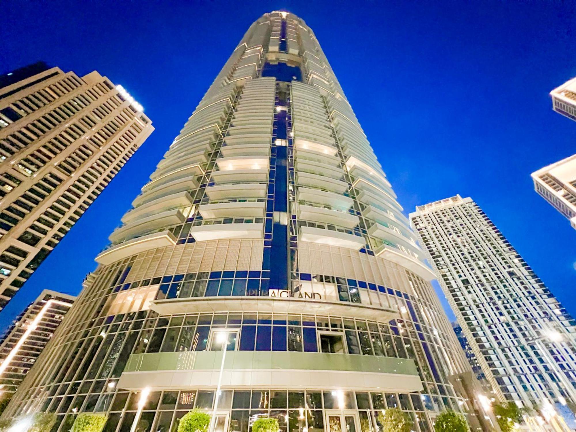 Downtown Luxury - Stunning Burj Khalifa & Sea View - 5 Minutes Walk To Dubai Mall エクステリア 写真