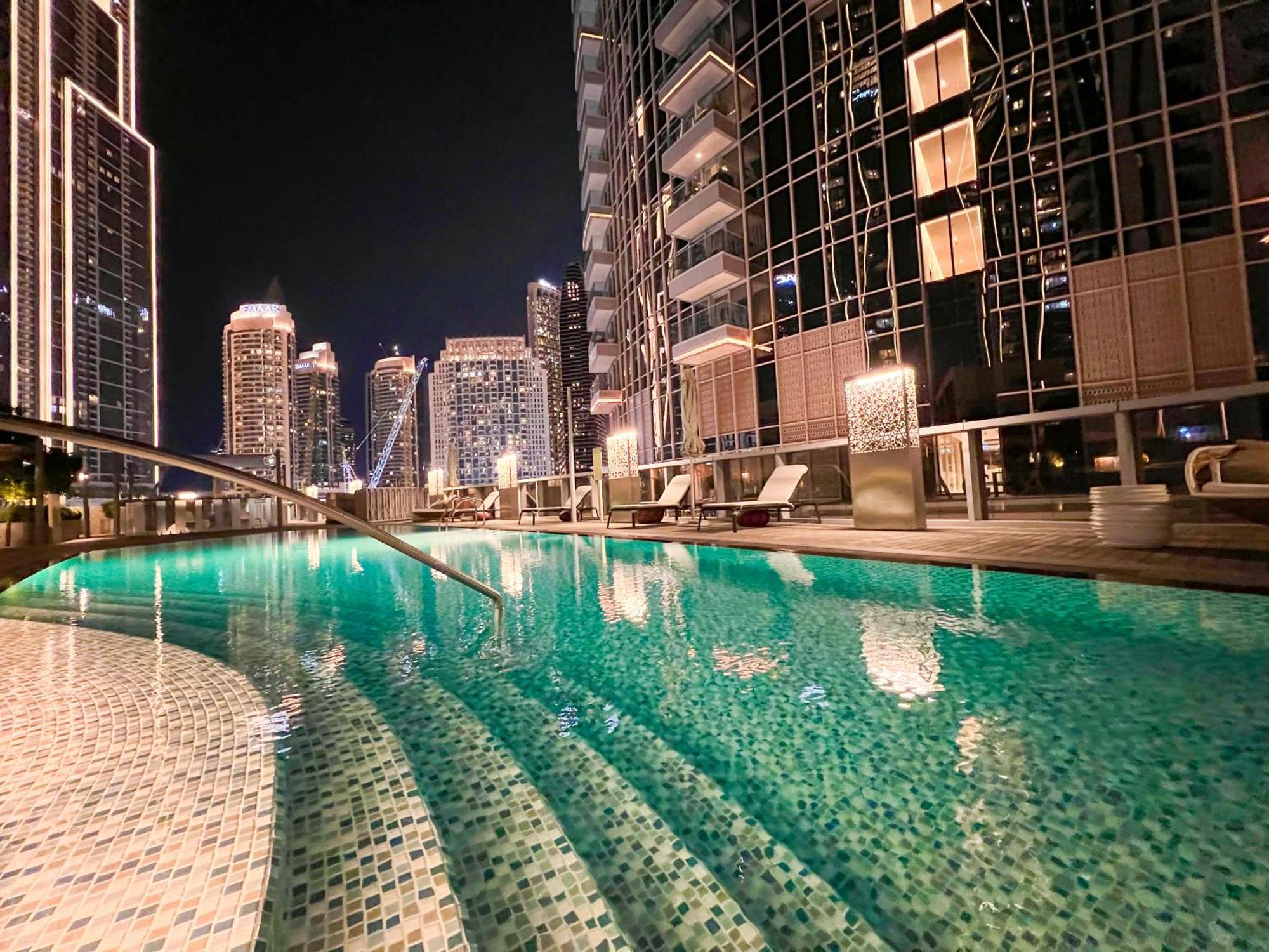 Downtown Luxury - Stunning Burj Khalifa & Sea View - 5 Minutes Walk To Dubai Mall エクステリア 写真