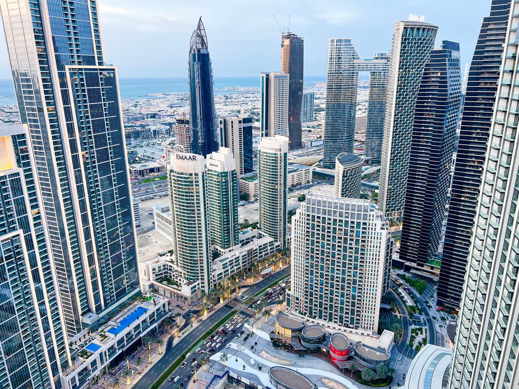 Downtown Luxury - Stunning Burj Khalifa & Sea View - 5 Minutes Walk To Dubai Mall エクステリア 写真