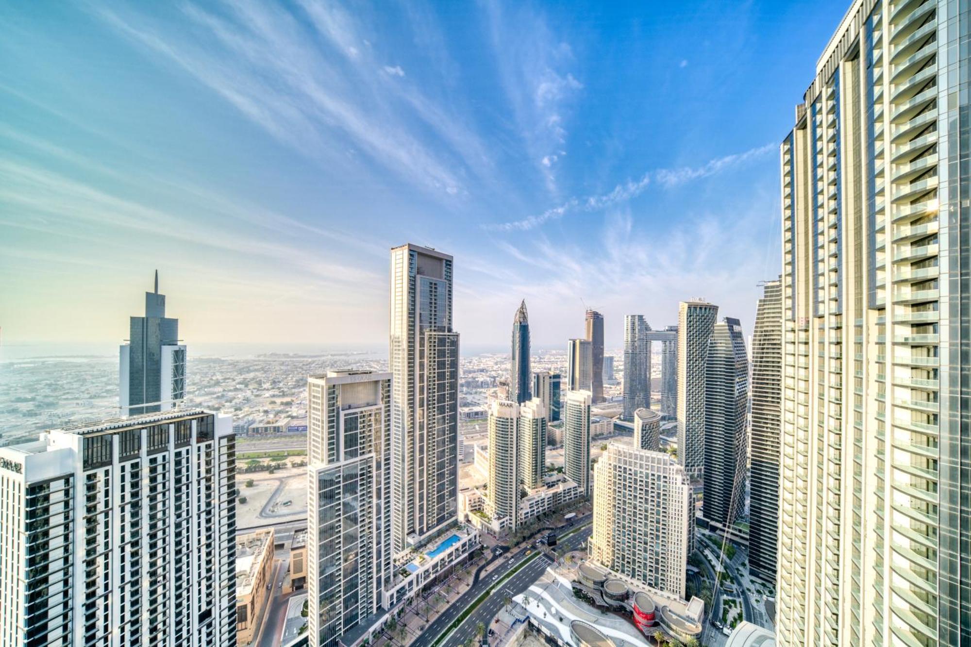 Downtown Luxury - Stunning Burj Khalifa & Sea View - 5 Minutes Walk To Dubai Mall エクステリア 写真